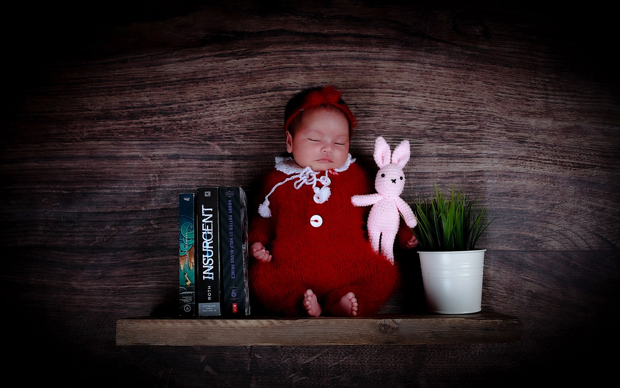 Newborn photoshoot at Cimmaroon Photograpphy